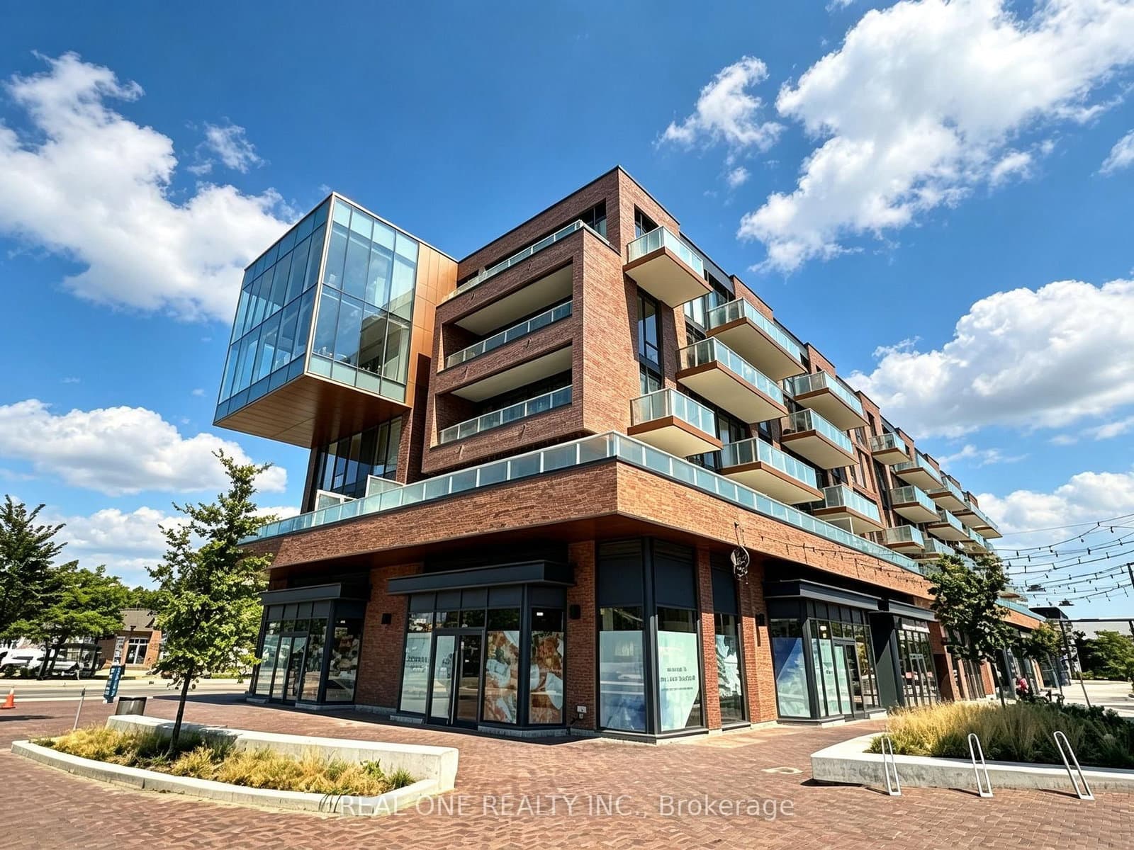 215 Lakeshore Road W, Unit 333