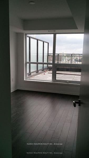 830 Lawrence Avenue W, Unit 917 thumbnail 2