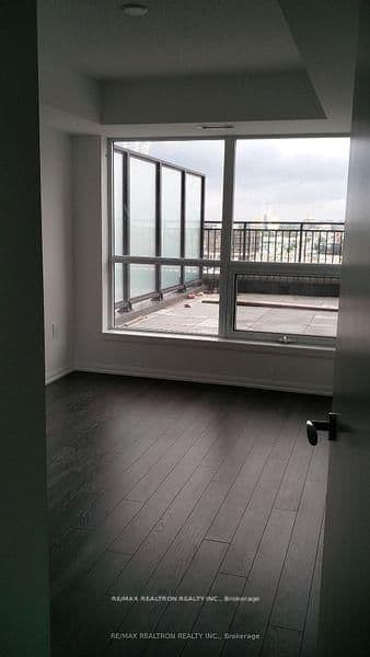 830 Lawrence Avenue W, Unit 917 thumbnail 3