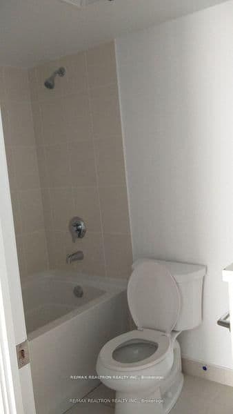 830 Lawrence Avenue W, Unit 917 thumbnail 5