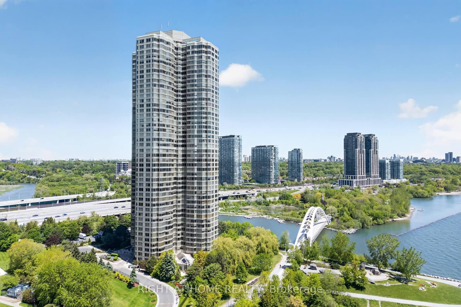 1 Palace Pier Court, Unit 607 - Image 1