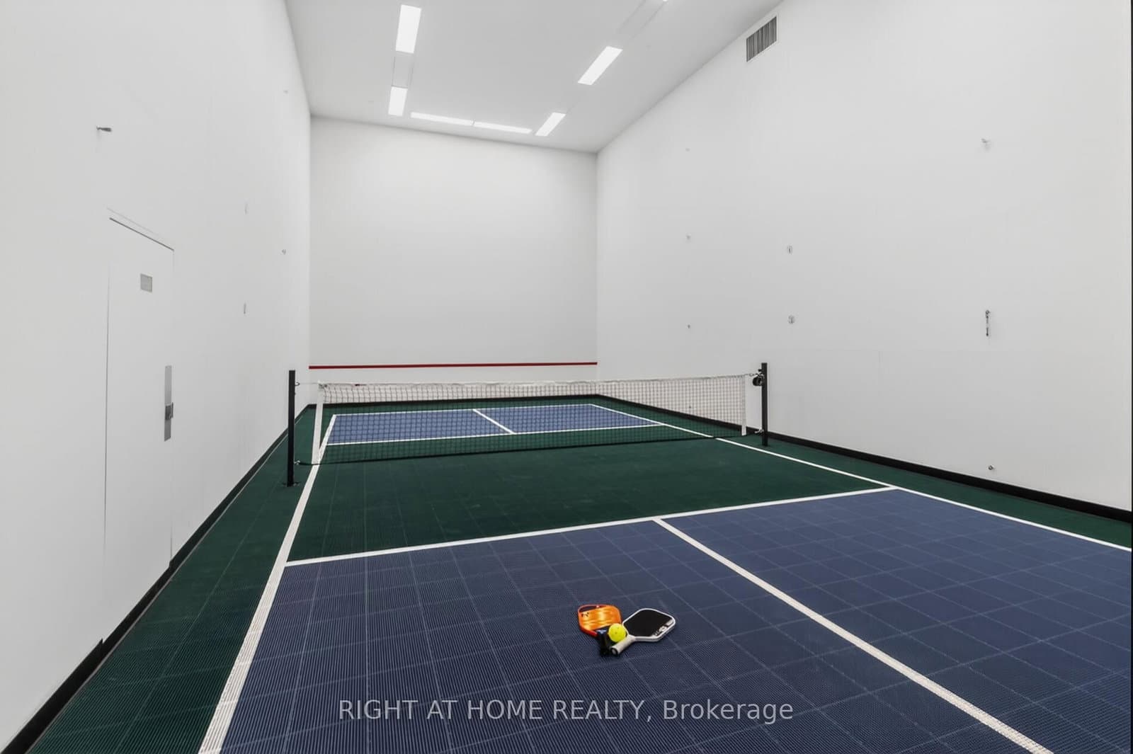 1 Palace Pier Court, Unit 607 thumbnail 25