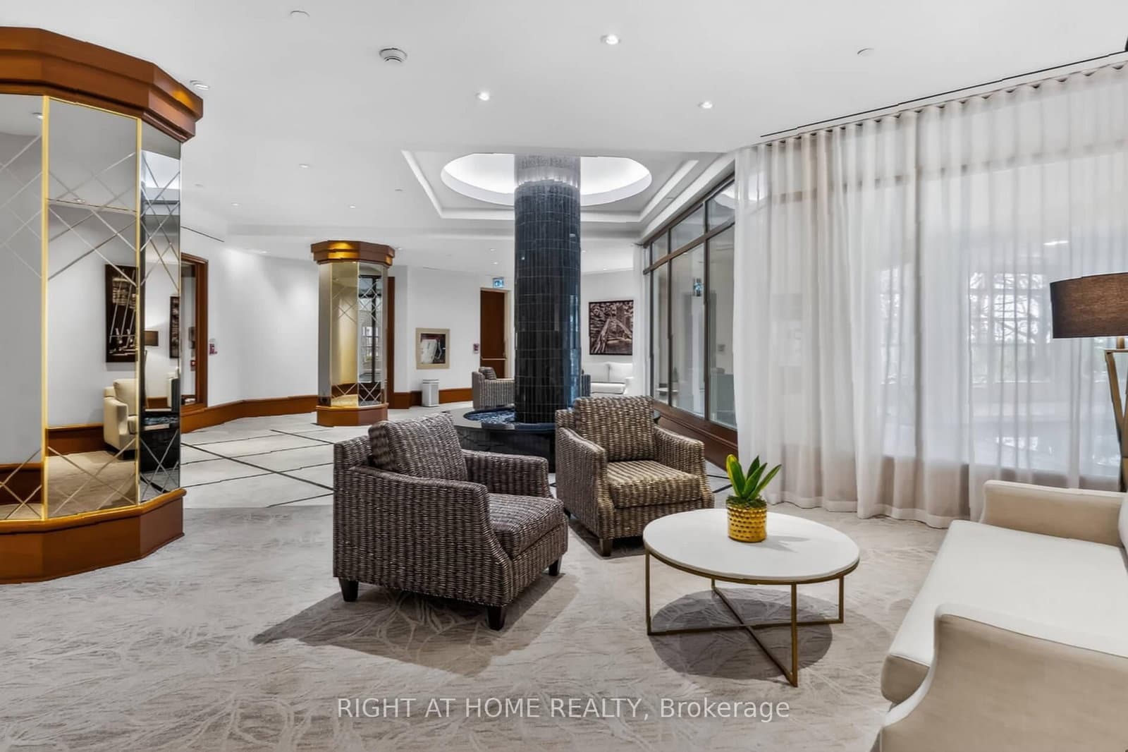 1 Palace Pier Court, Unit 607 thumbnail 32