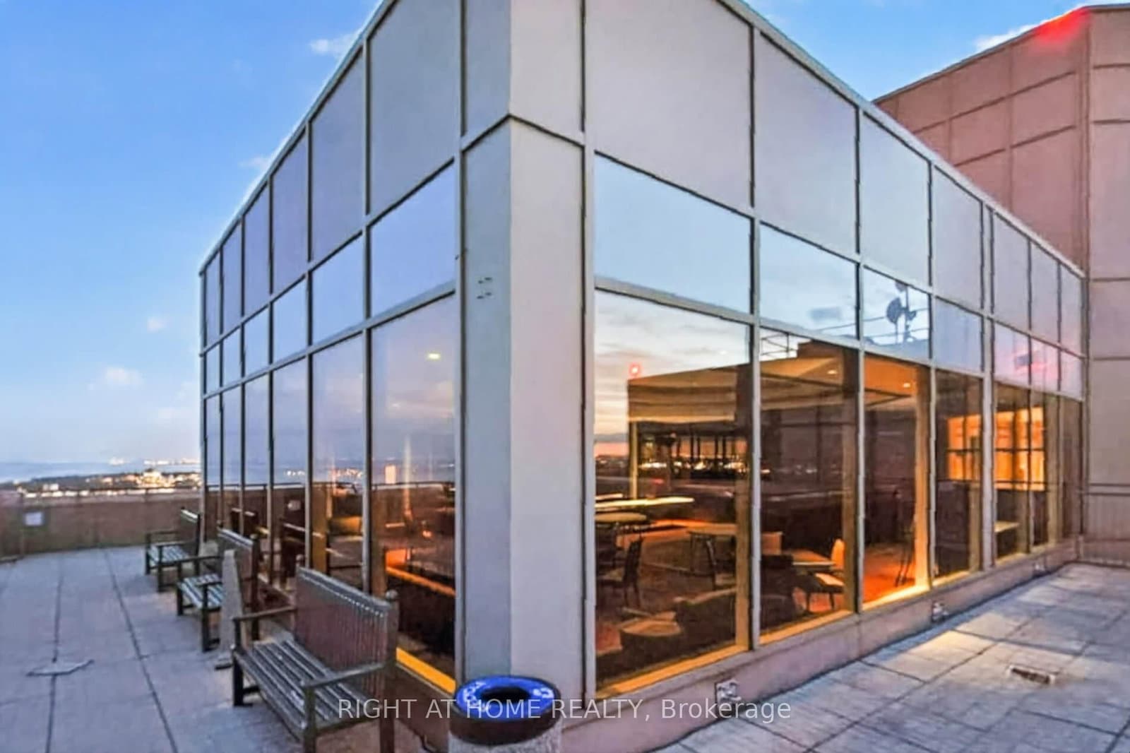 1 Palace Pier Court, Unit 607 thumbnail 37