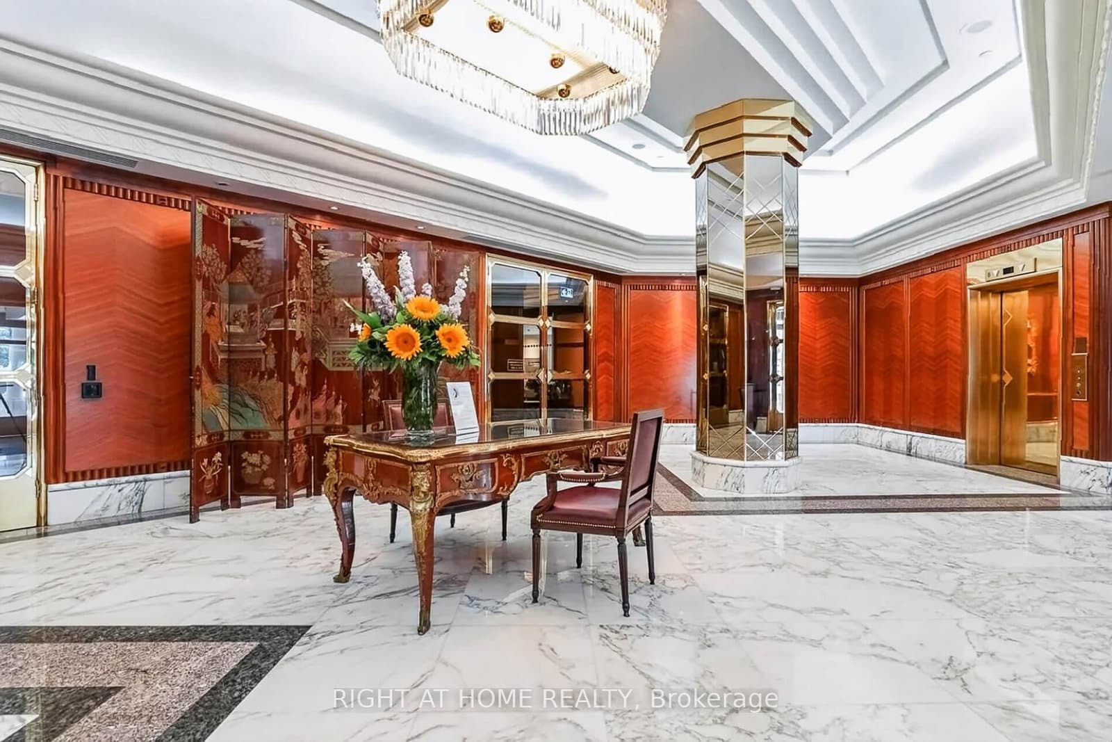 1 Palace Pier Court, Unit 607 thumbnail 4