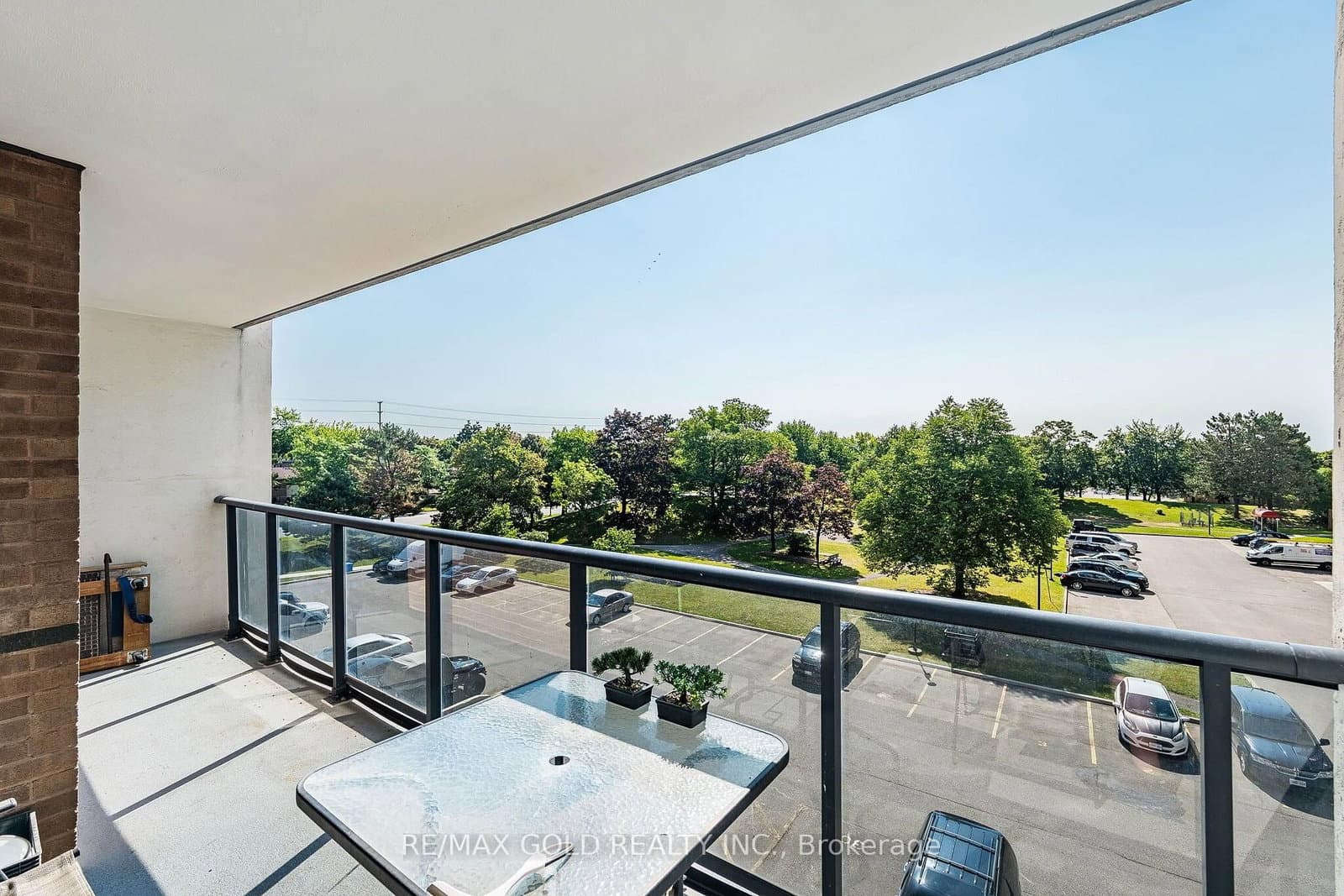 21 Knightsbridge Road, Unit 407 thumbnail 22