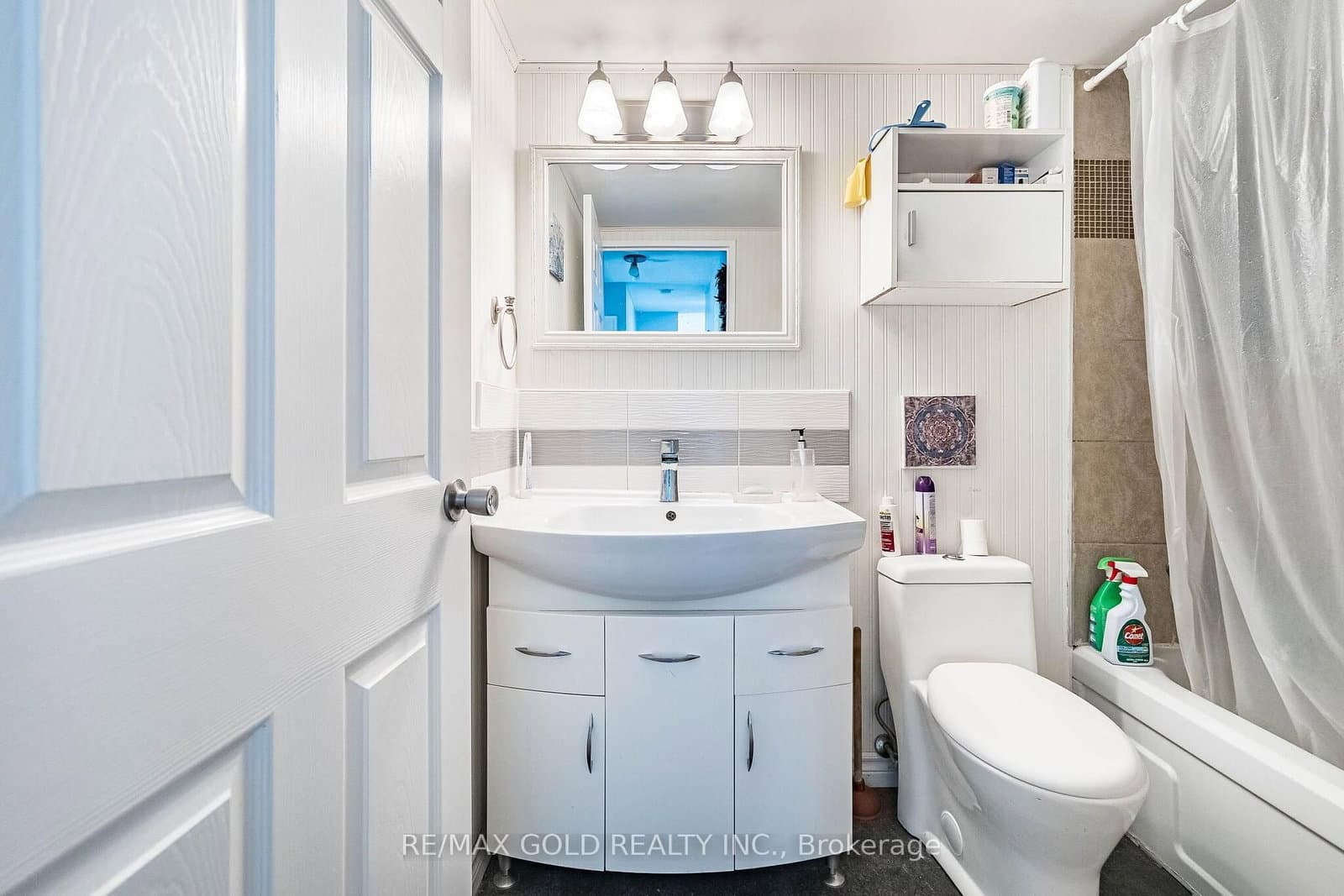 21 Knightsbridge Road, Unit 407 thumbnail 39