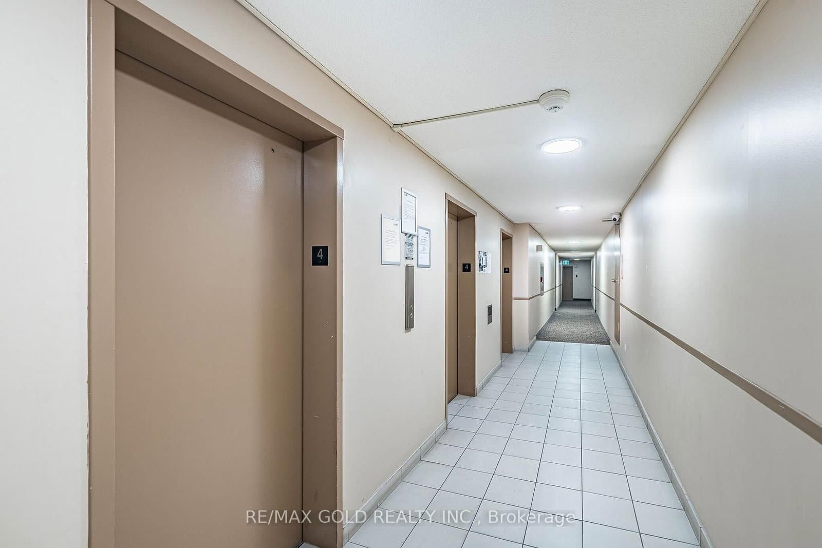 21 Knightsbridge Road, Unit 407 thumbnail 6