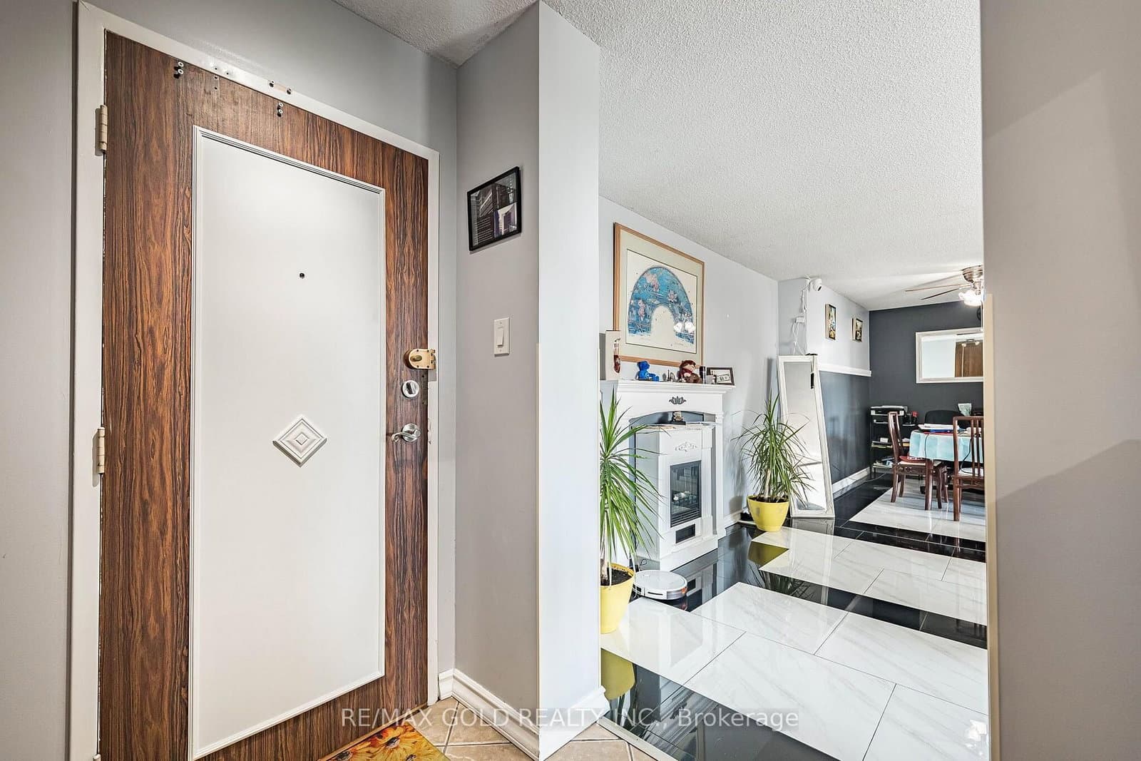 21 Knightsbridge Road, Unit 407 thumbnail 9