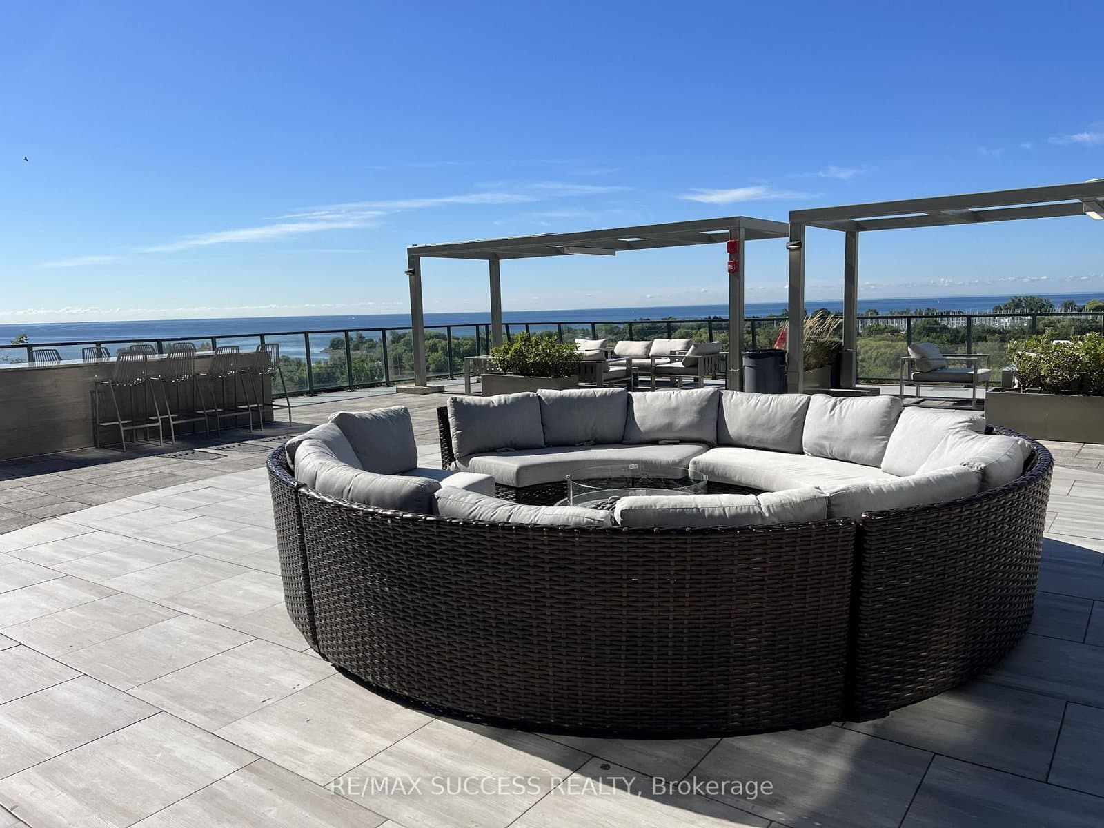 30 Shore Breeze Drive, Unit 2617 thumbnail 23