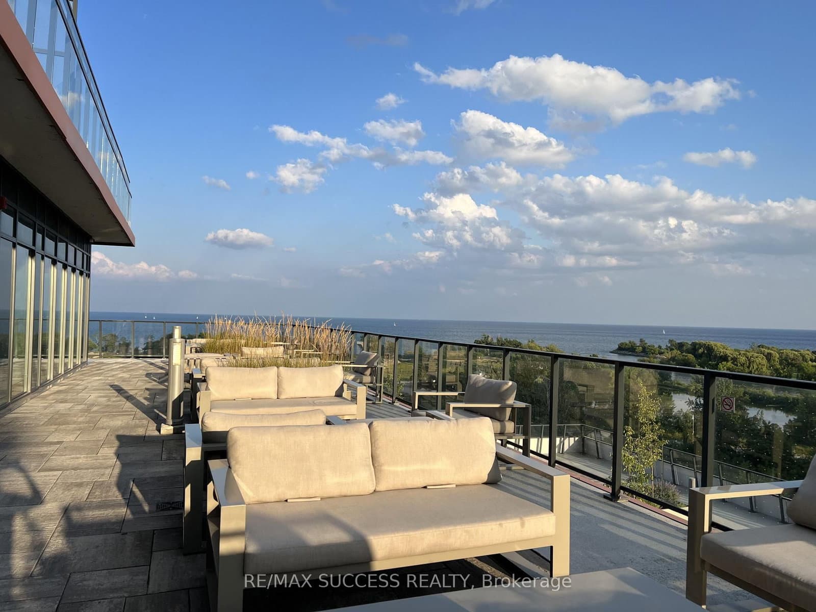 30 Shore Breeze Drive, Unit 2617 thumbnail 25