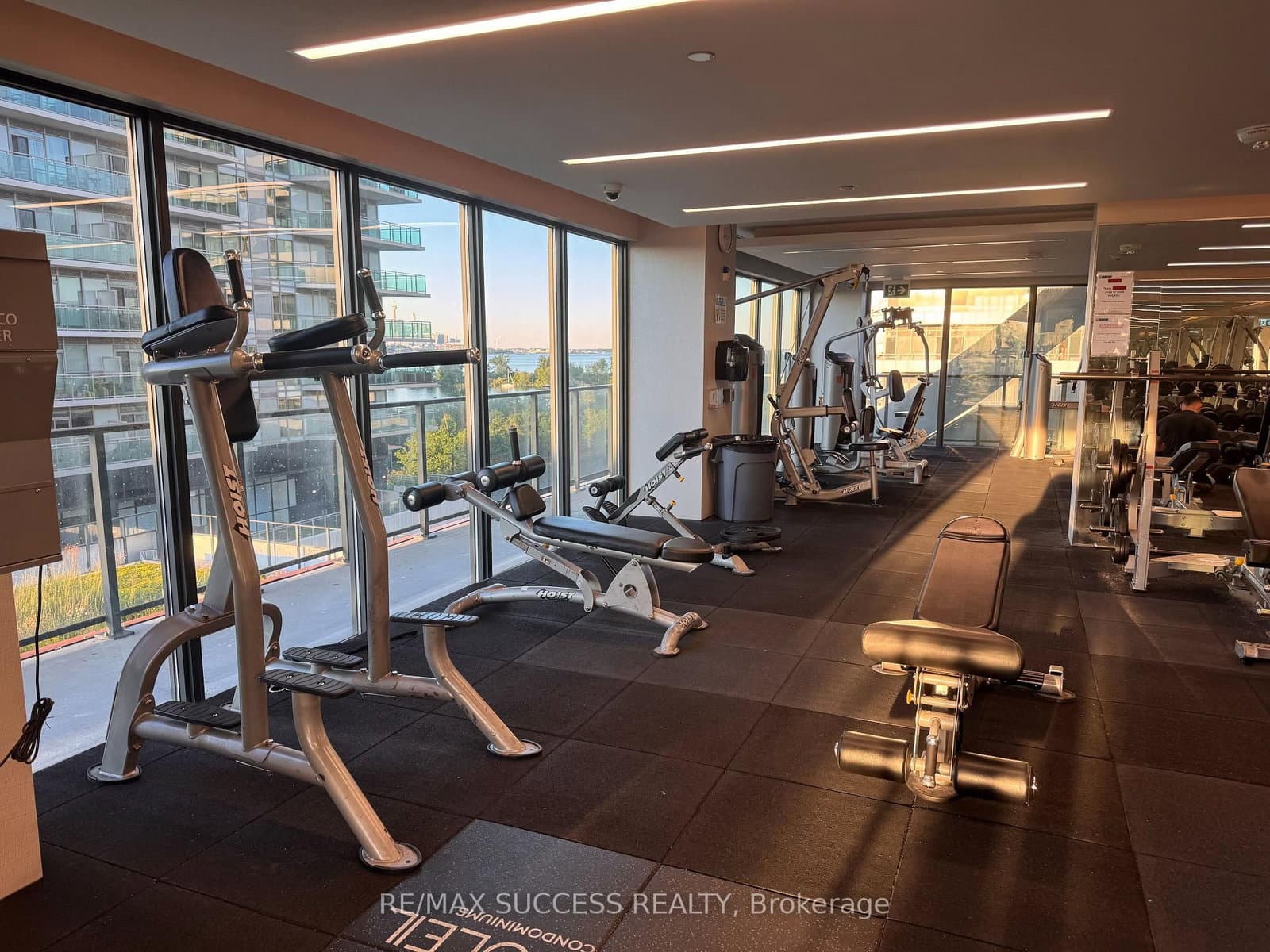 30 Shore Breeze Drive, Unit 2617 thumbnail 33