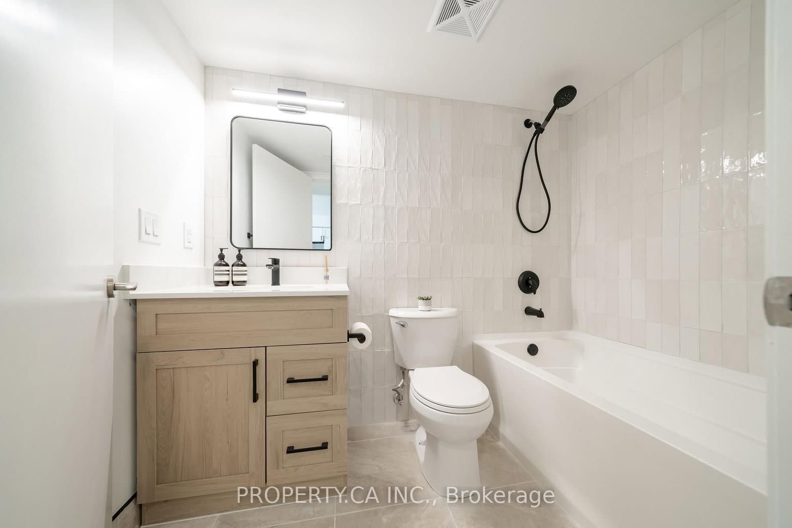 830 Lawrence Avenue, Unit 1201 thumbnail 15