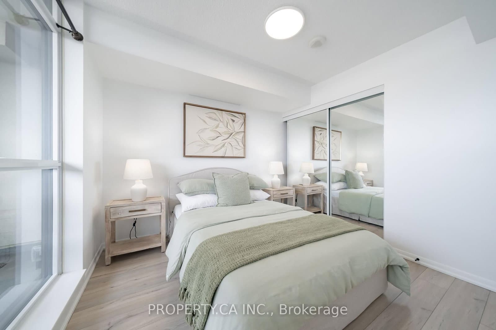 830 Lawrence Avenue, Unit 1201 thumbnail 19