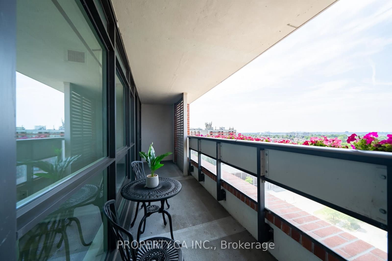 830 Lawrence Avenue, Unit 1201 thumbnail 27