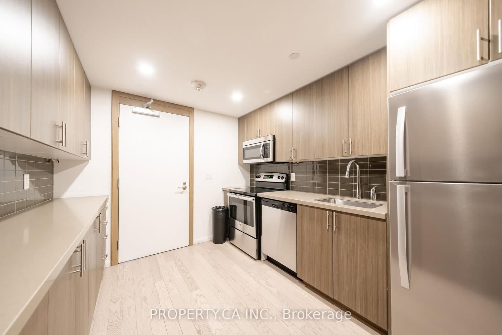 830 Lawrence Avenue, Unit 1201 thumbnail 47
