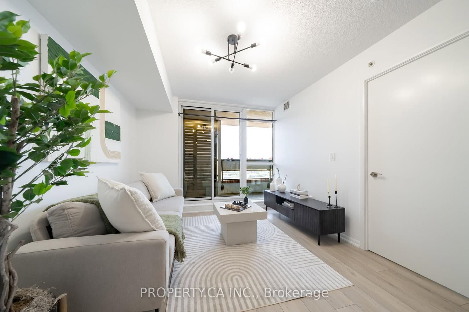 830 Lawrence Avenue, Unit 1201 thumbnail 6
