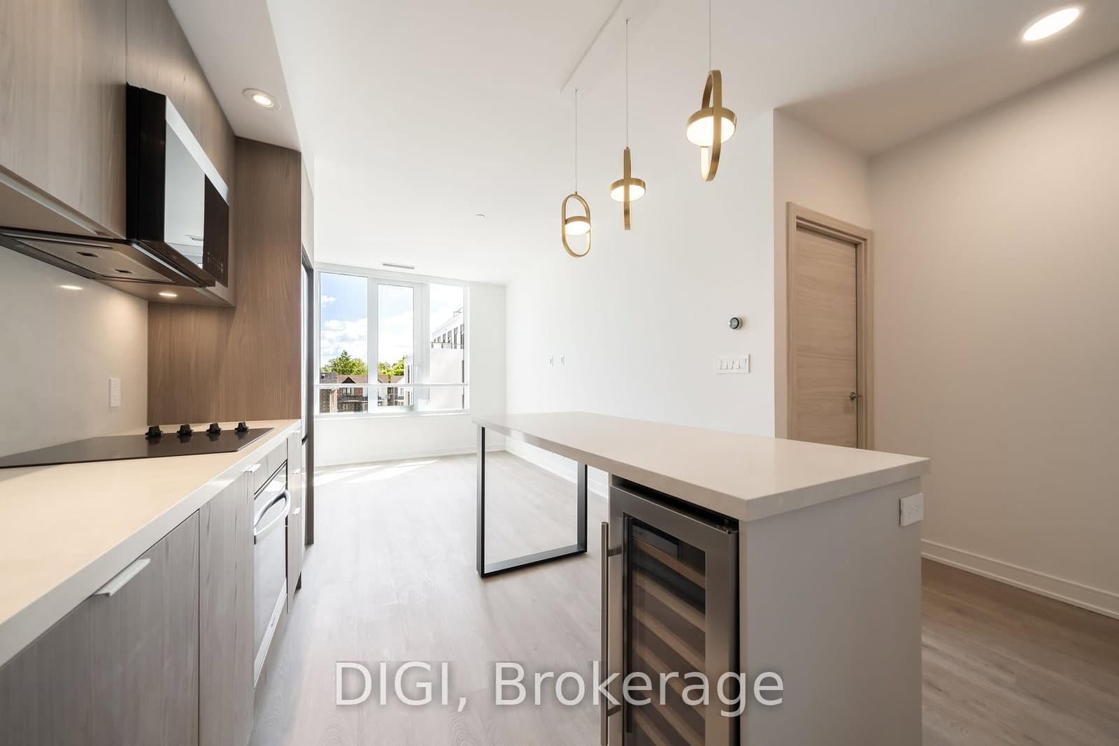 485 Perth Avenue, Unit W320 thumbnail 2