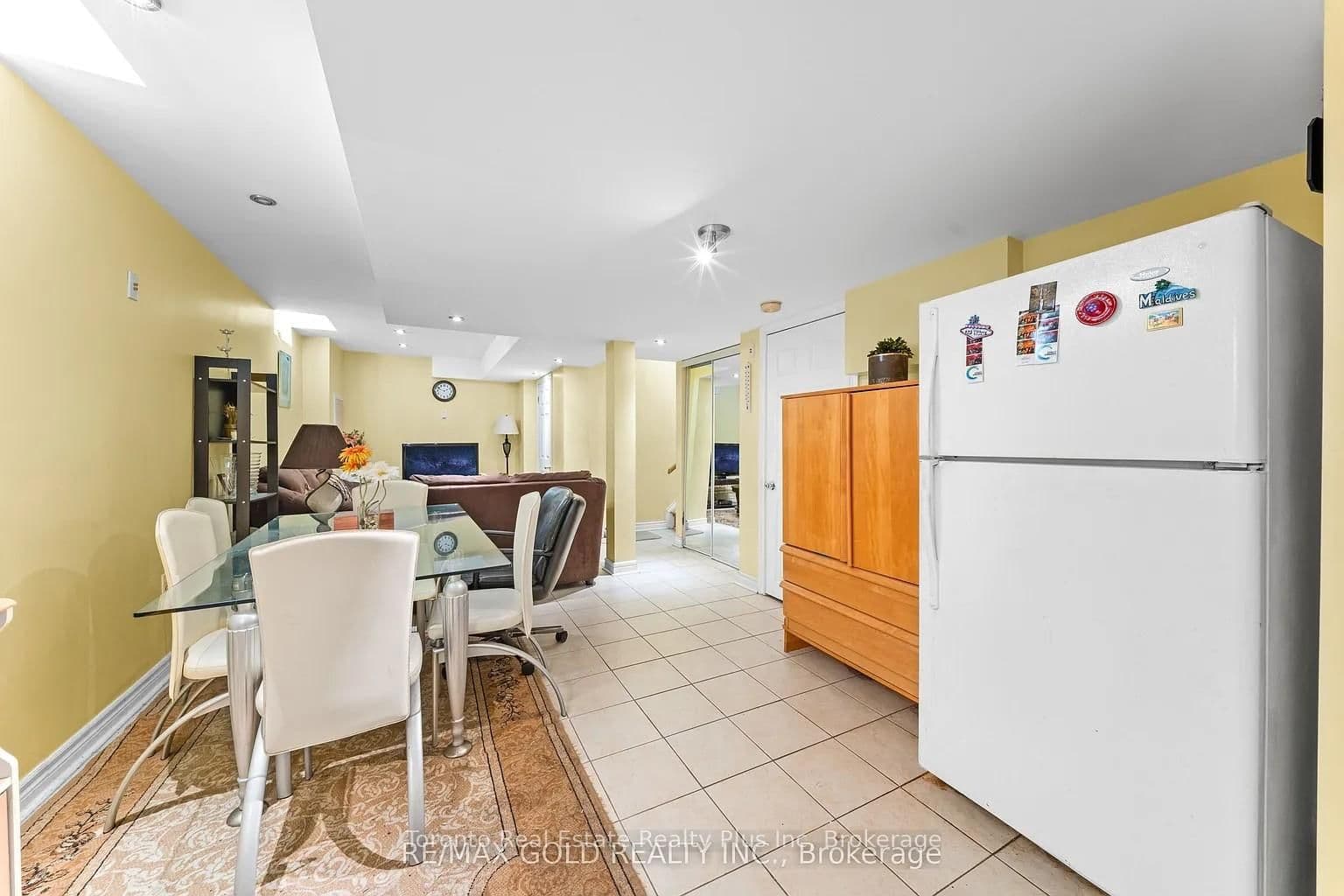 17 Calderstone Road thumbnail 10