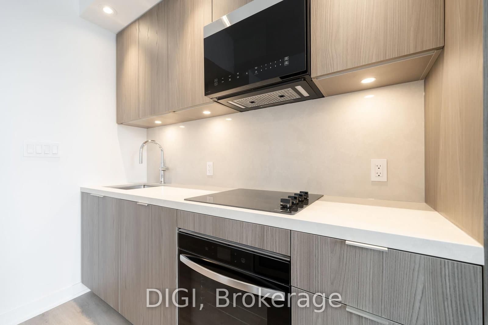 485 Perth Avenue, Unit E438 thumbnail 9