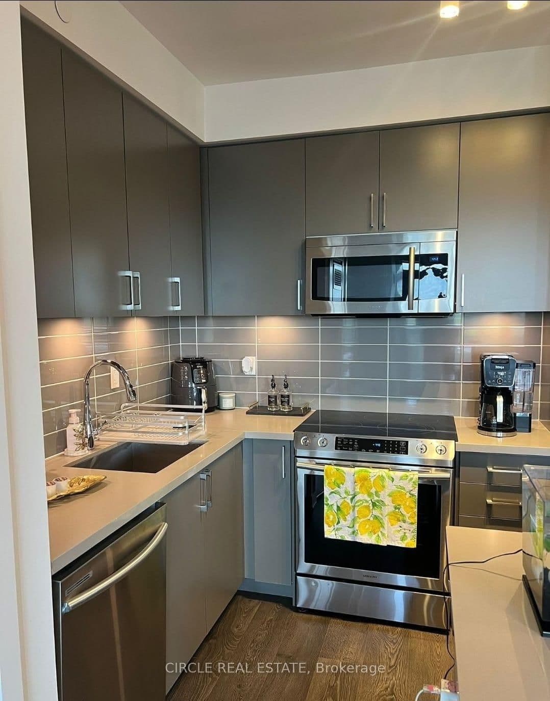 4699 Glen Erin Drive, Unit 1410 thumbnail 9
