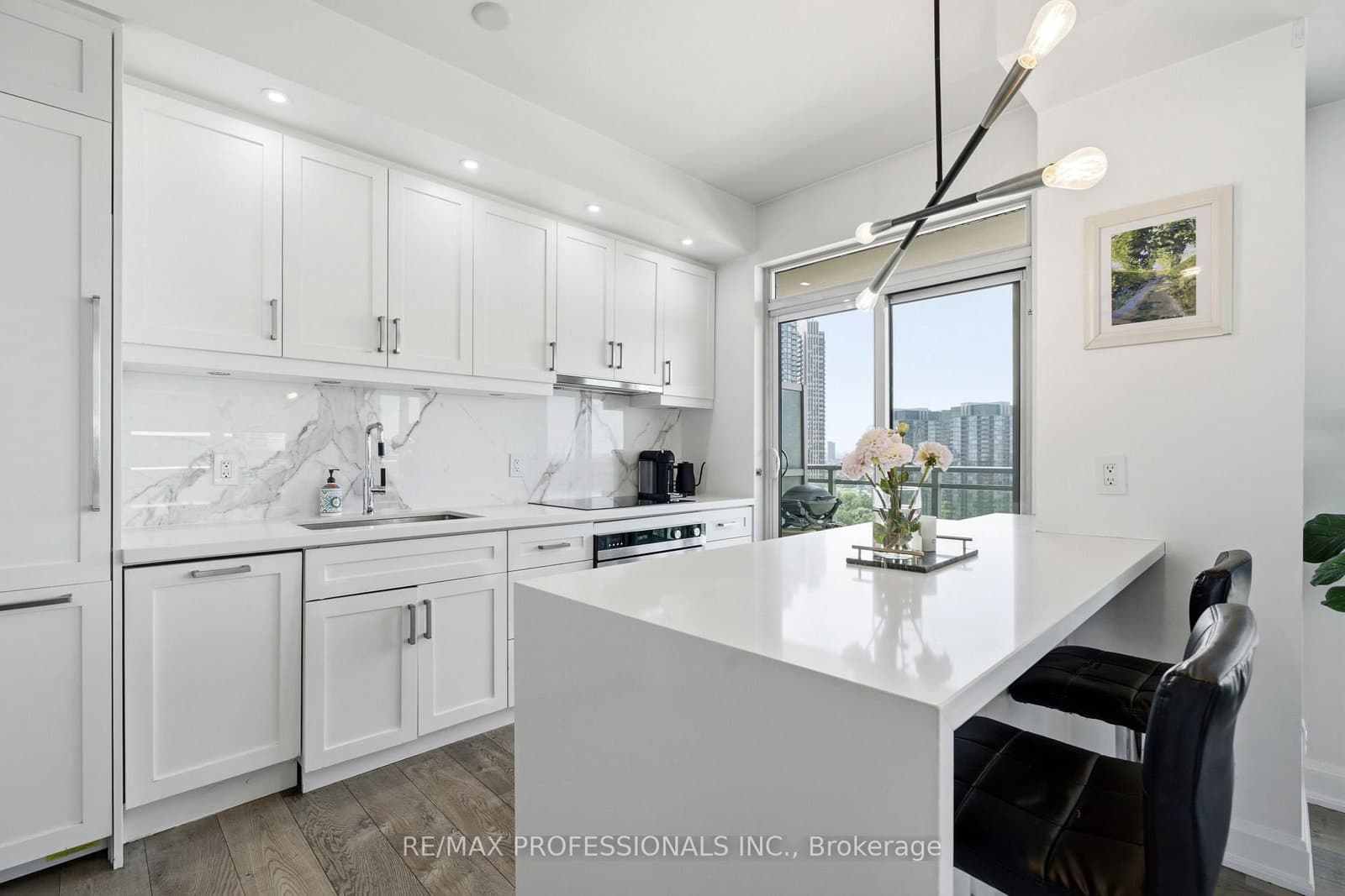 33 Shore Breeze Drive, Unit 1904 thumbnail 10