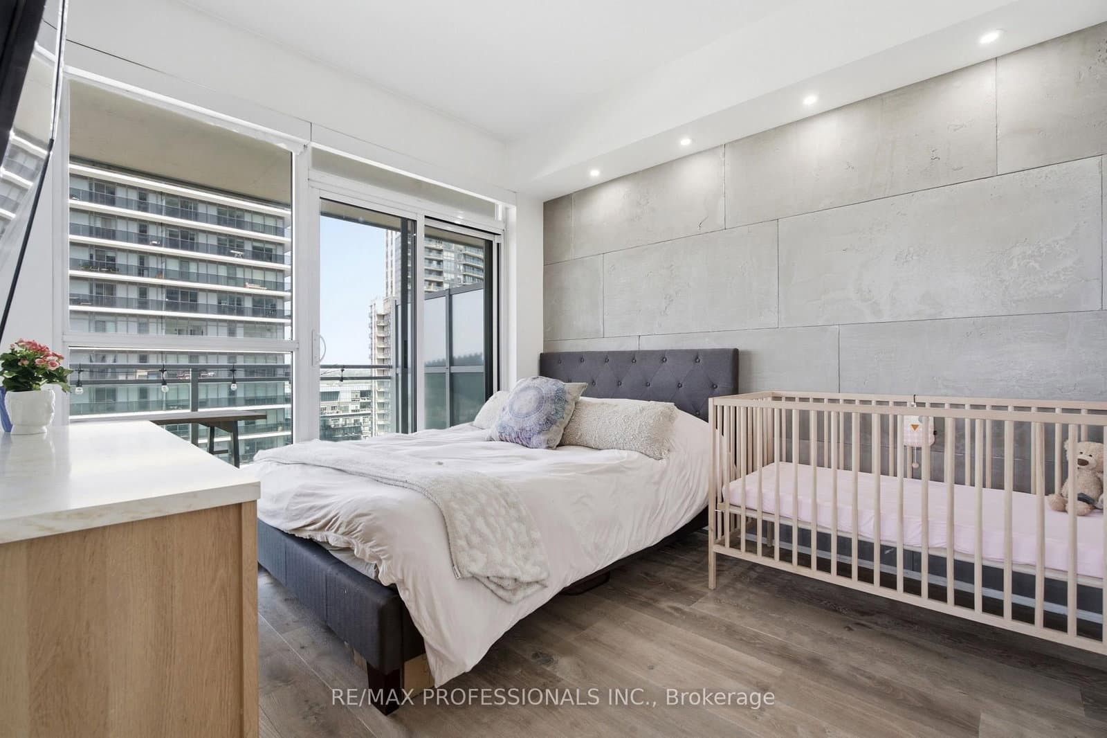 33 Shore Breeze Drive, Unit 1904 thumbnail 20
