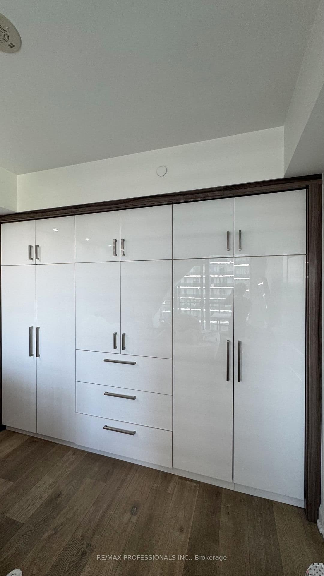 33 Shore Breeze Drive, Unit 1904 thumbnail 22
