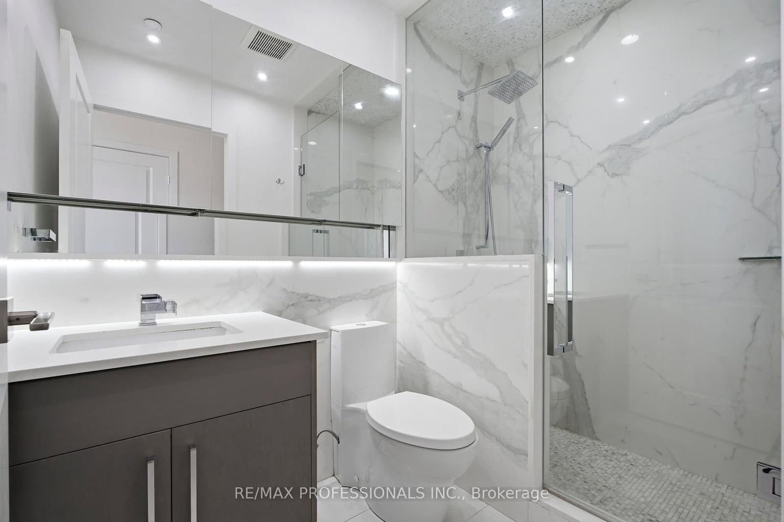 33 Shore Breeze Drive, Unit 1904 thumbnail 23