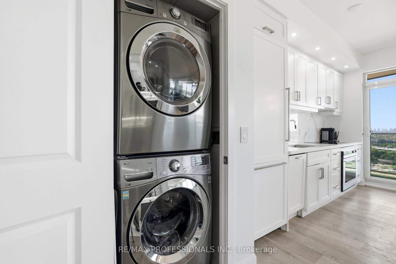 33 Shore Breeze Drive, Unit 1904 thumbnail 24