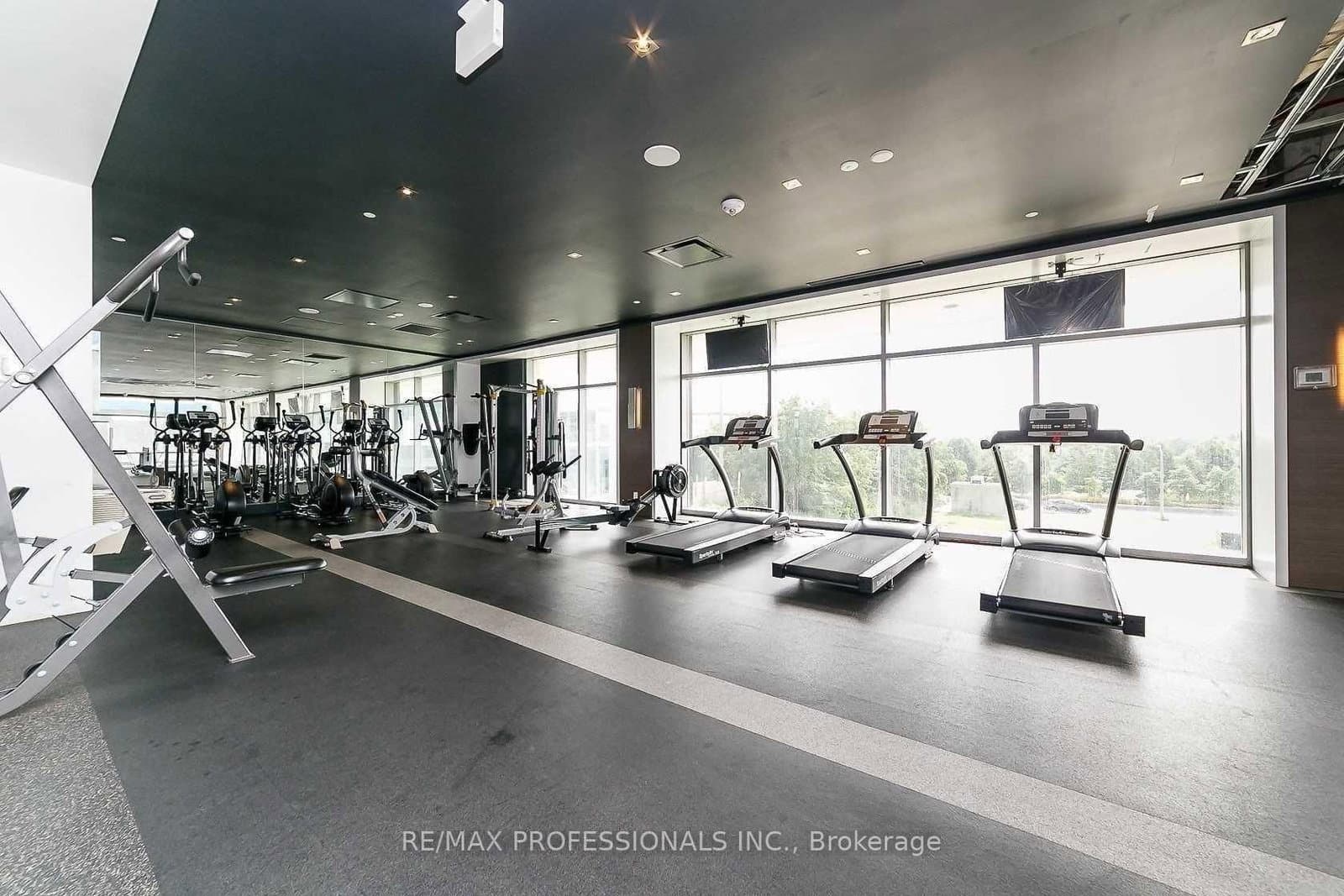33 Shore Breeze Drive, Unit 1904 thumbnail 31