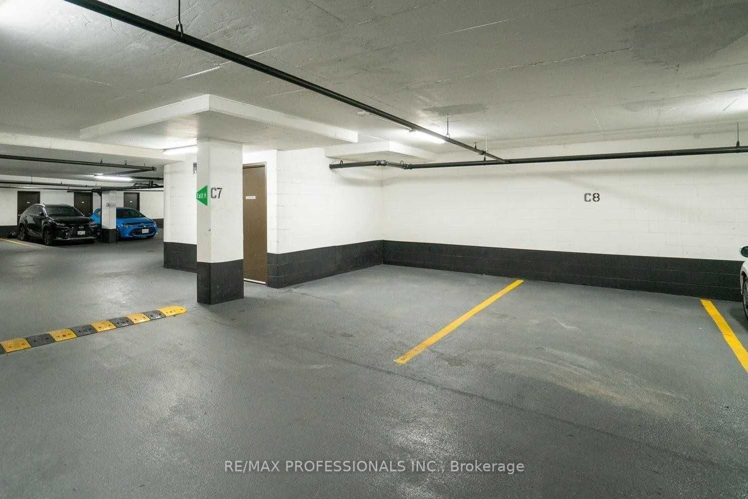 33 Shore Breeze Drive, Unit 1904 thumbnail 33