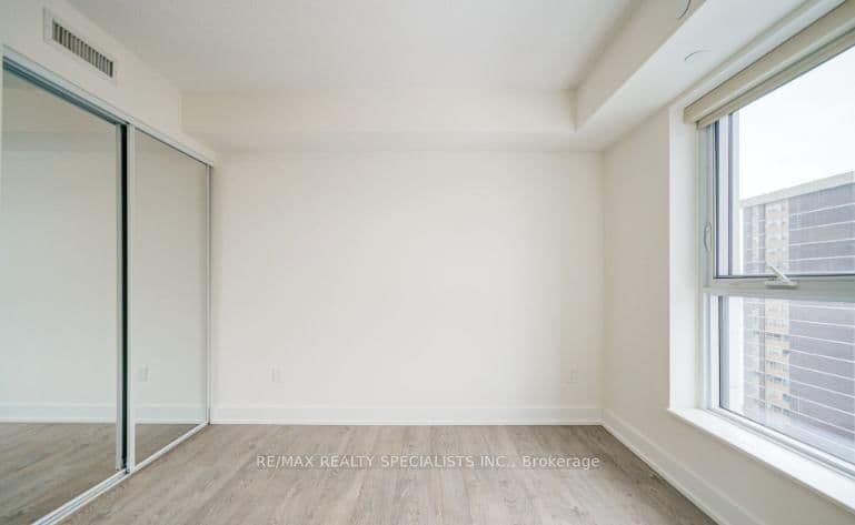 7 mabelle Avenue, Unit 2703 thumbnail 13