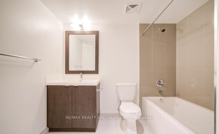 7 mabelle Avenue, Unit 2703 thumbnail 15