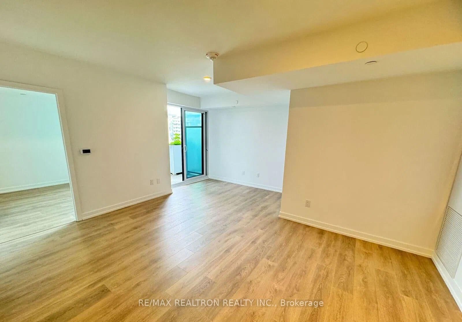 1100 Sheppard Avenue W, Unit 1033 thumbnail 14