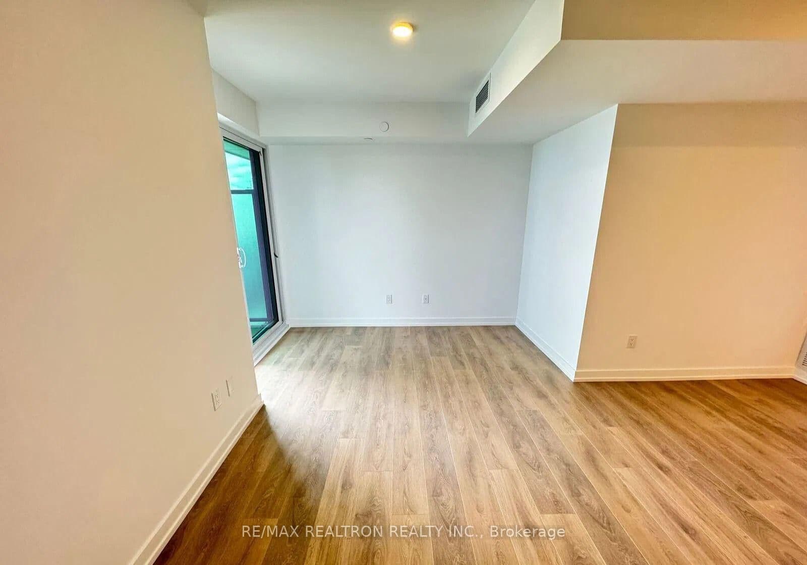 1100 Sheppard Avenue W, Unit 1033 thumbnail 15