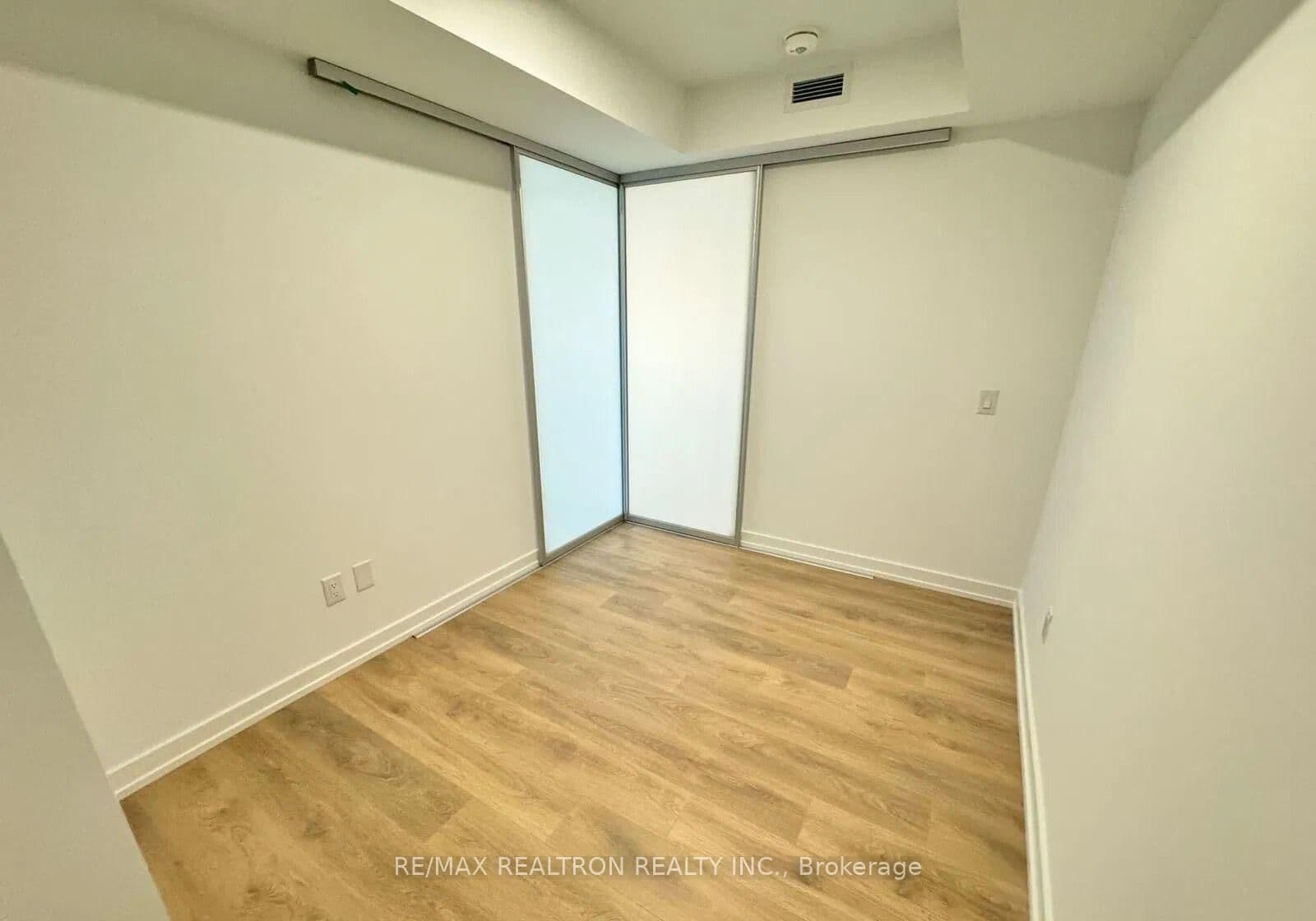 1100 Sheppard Avenue W, Unit 1033 thumbnail 24