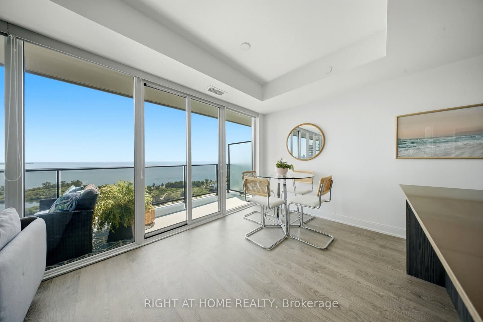 70 Annie Craig Drive, Unit 2605 thumbnail 10