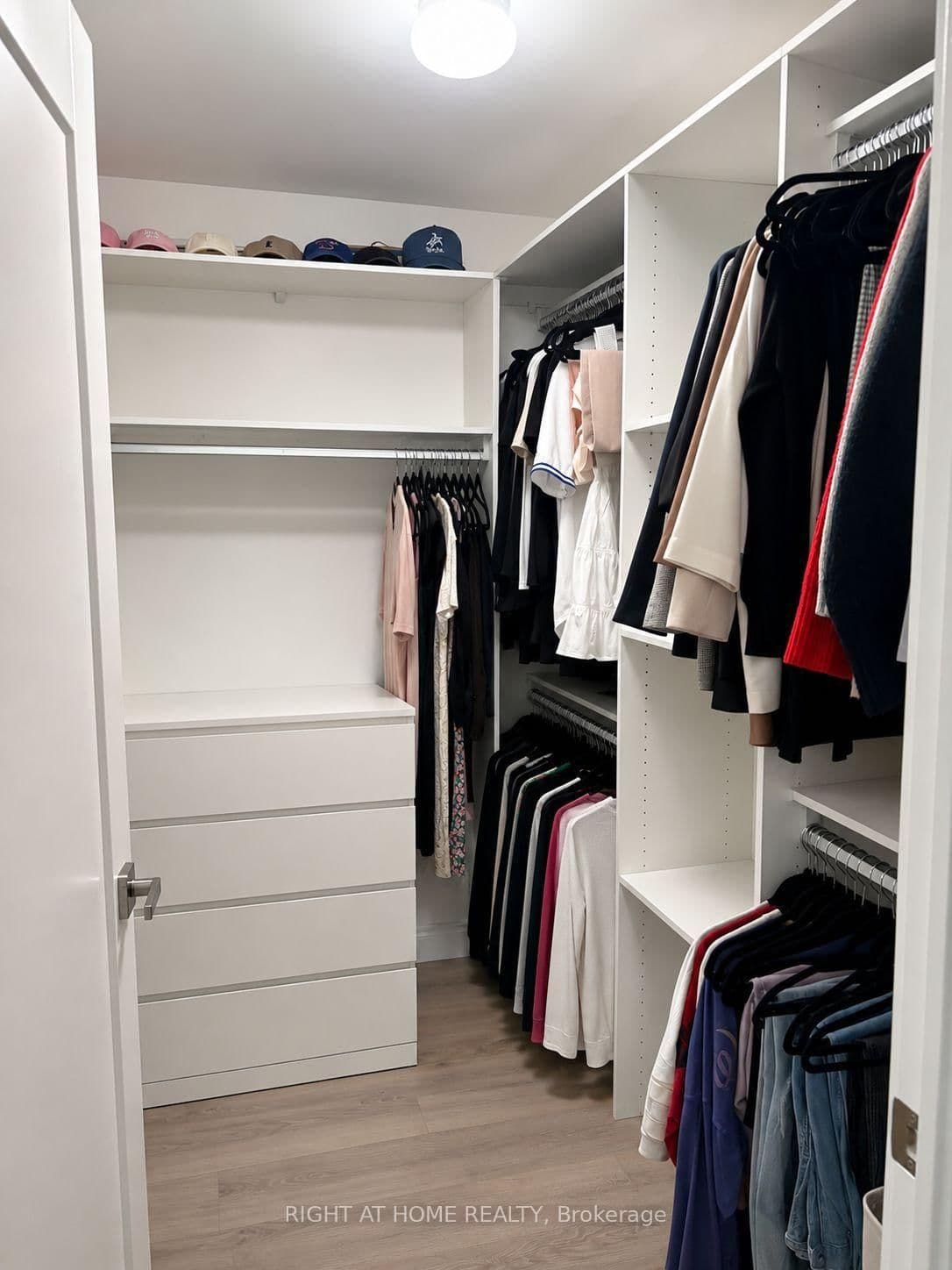 70 Annie Craig Drive, Unit 2605 thumbnail 17