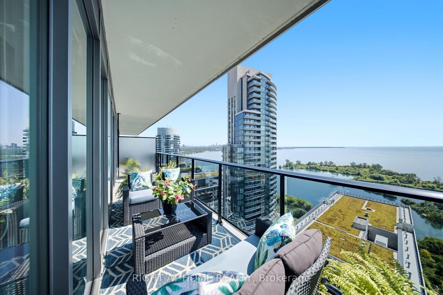 70 Annie Craig Drive, Unit 2605 thumbnail 2