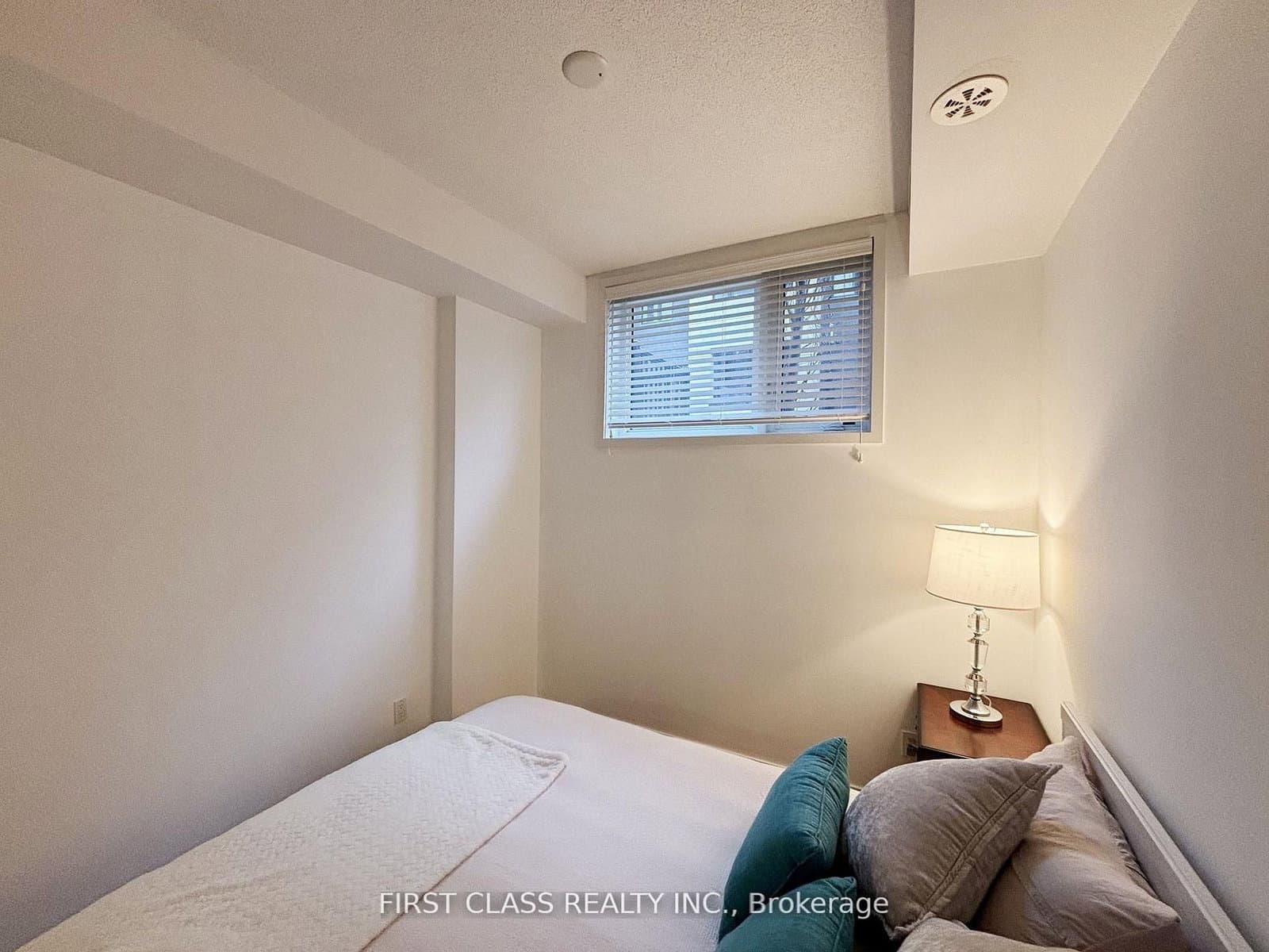 1127 Cooke Boulevard, Unit 514 thumbnail 8