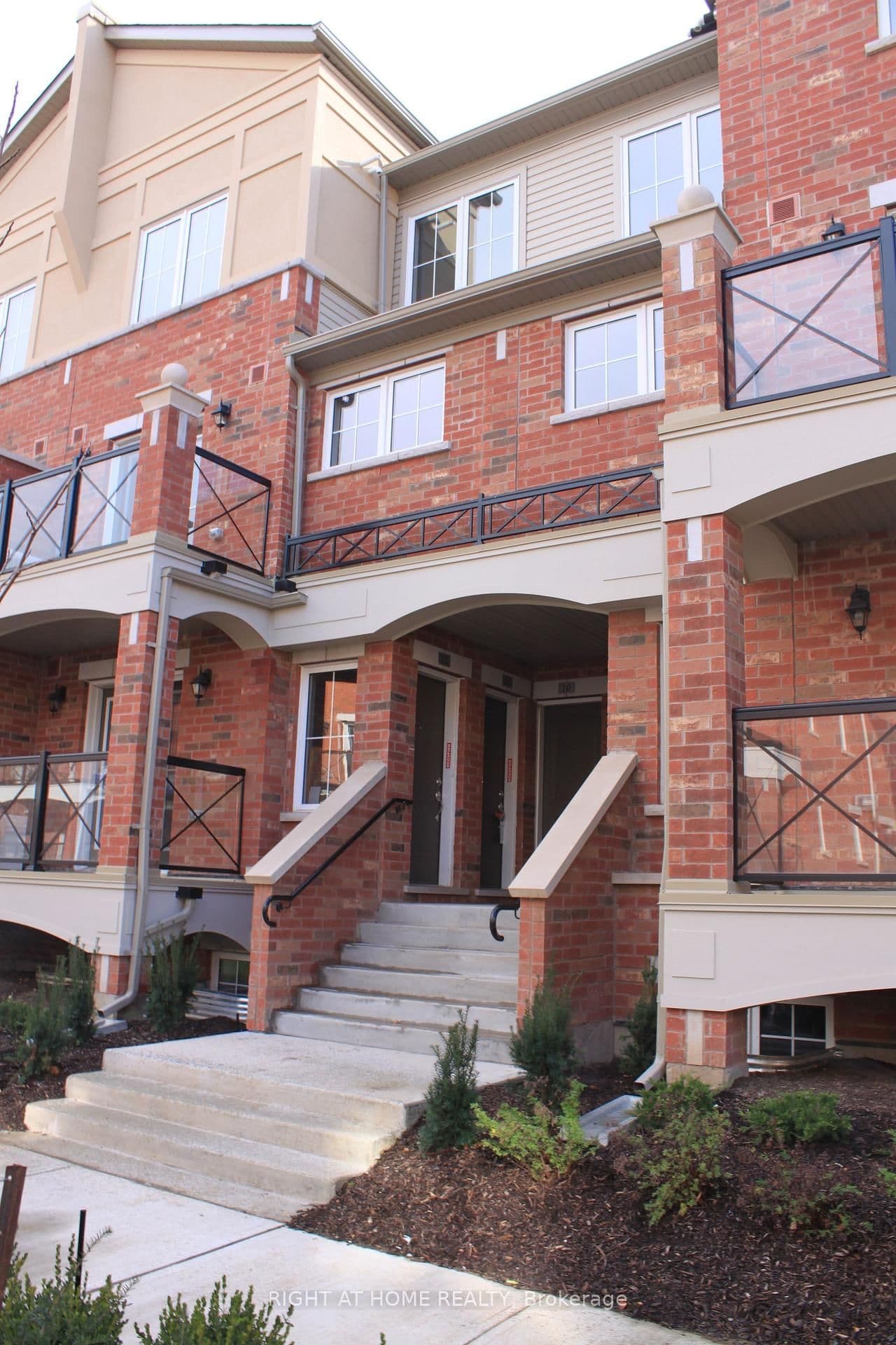 47 Hays Boulevard, Unit 10 - Image 1