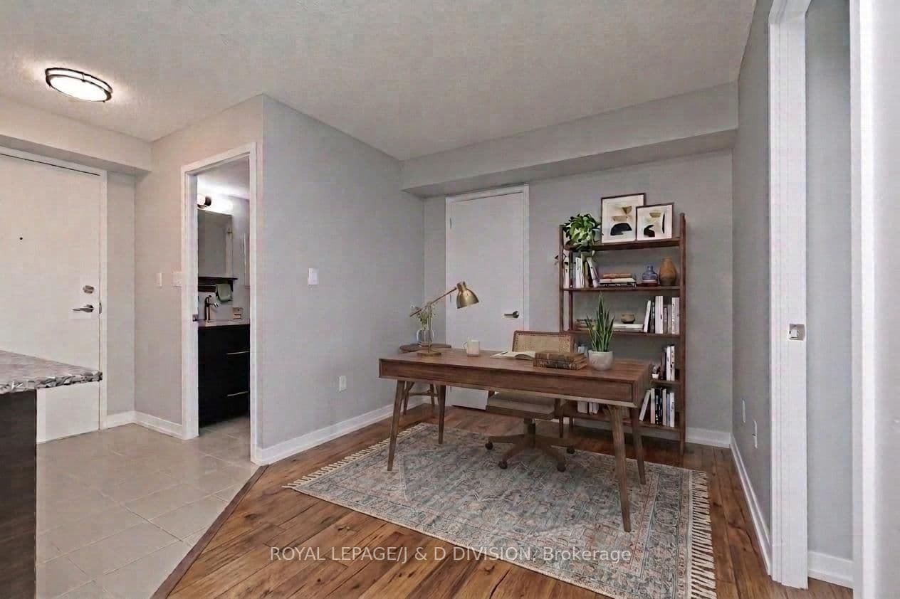 816 Lansdowne Avenue, Unit 511 thumbnail 11