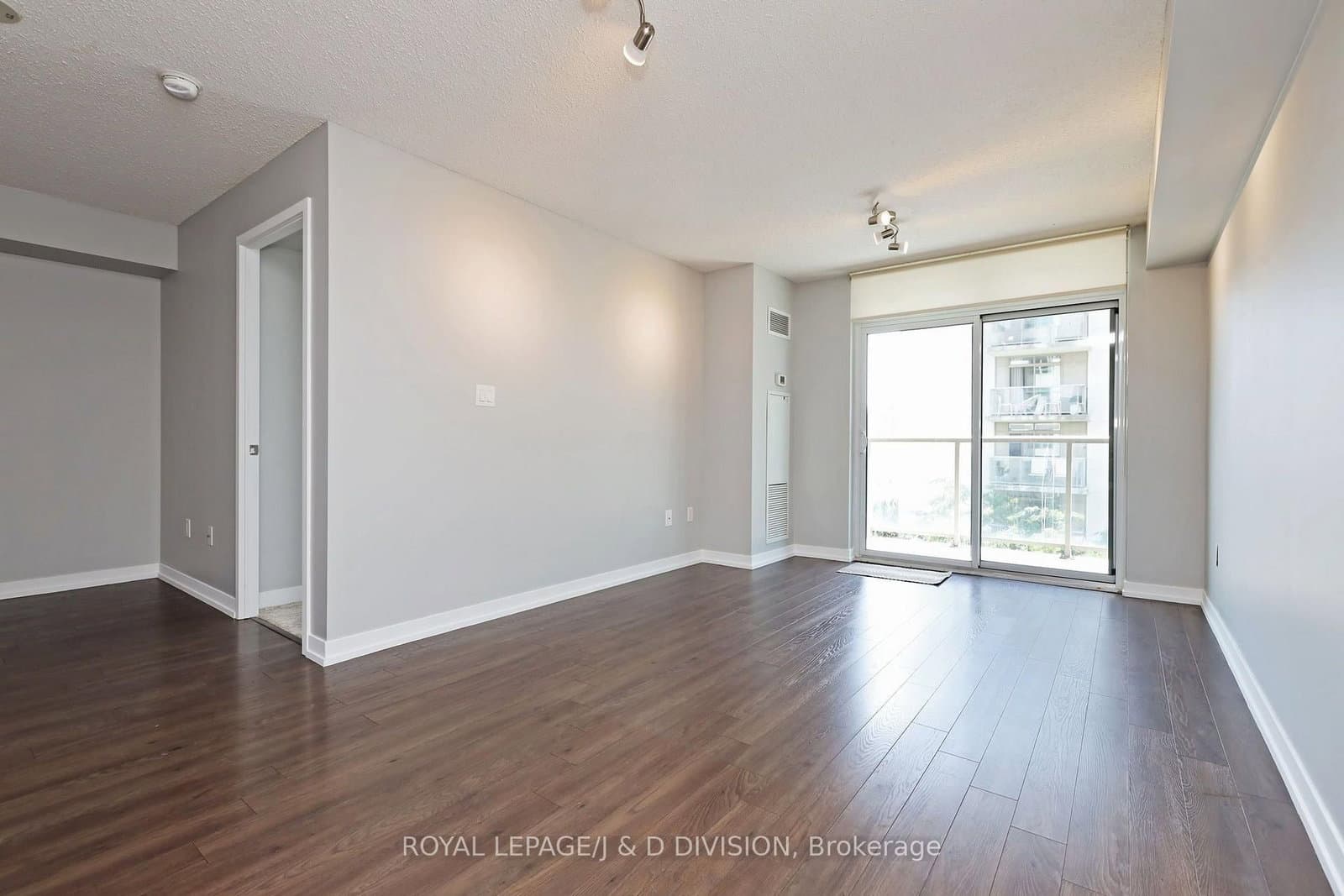 816 Lansdowne Avenue, Unit 511 thumbnail 14