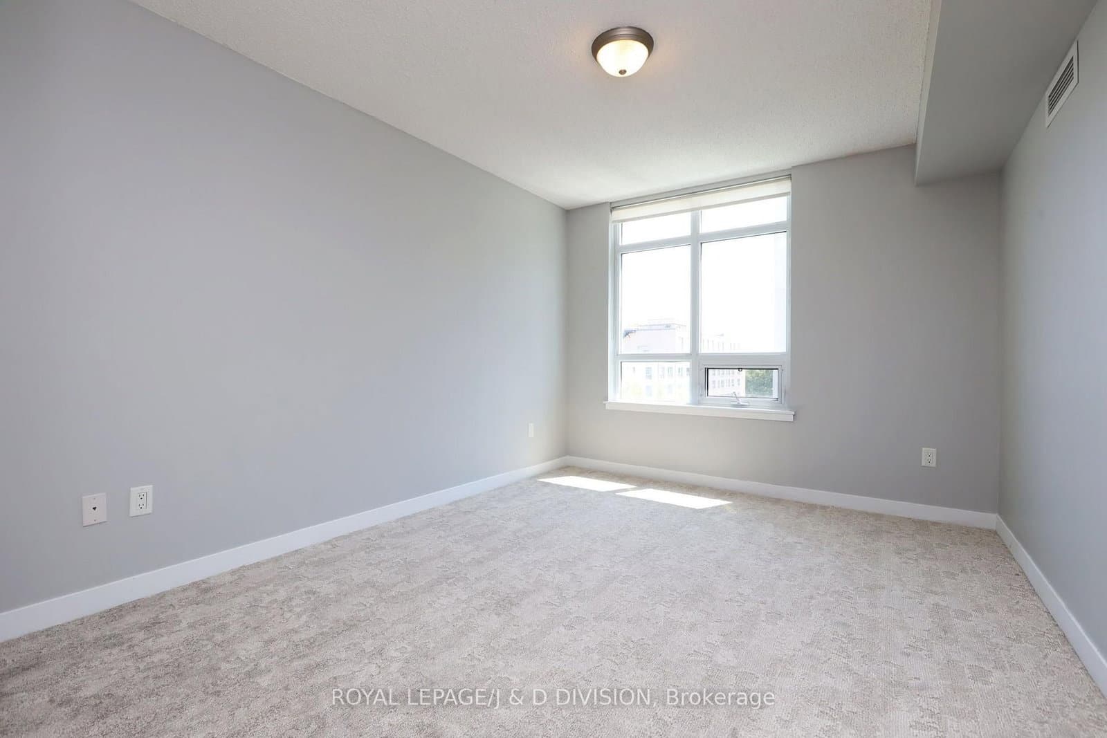 816 Lansdowne Avenue, Unit 511 thumbnail 16