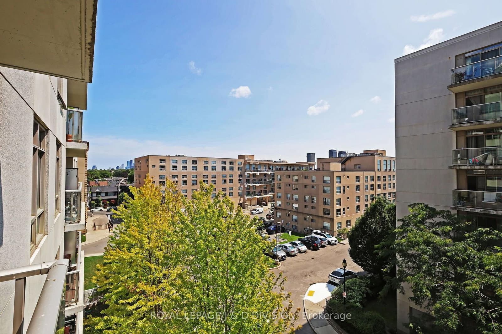816 Lansdowne Avenue, Unit 511 thumbnail 22