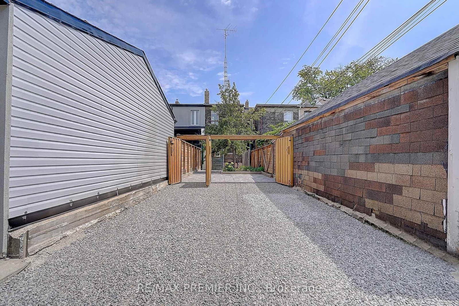 72 Symington Avenue thumbnail 15