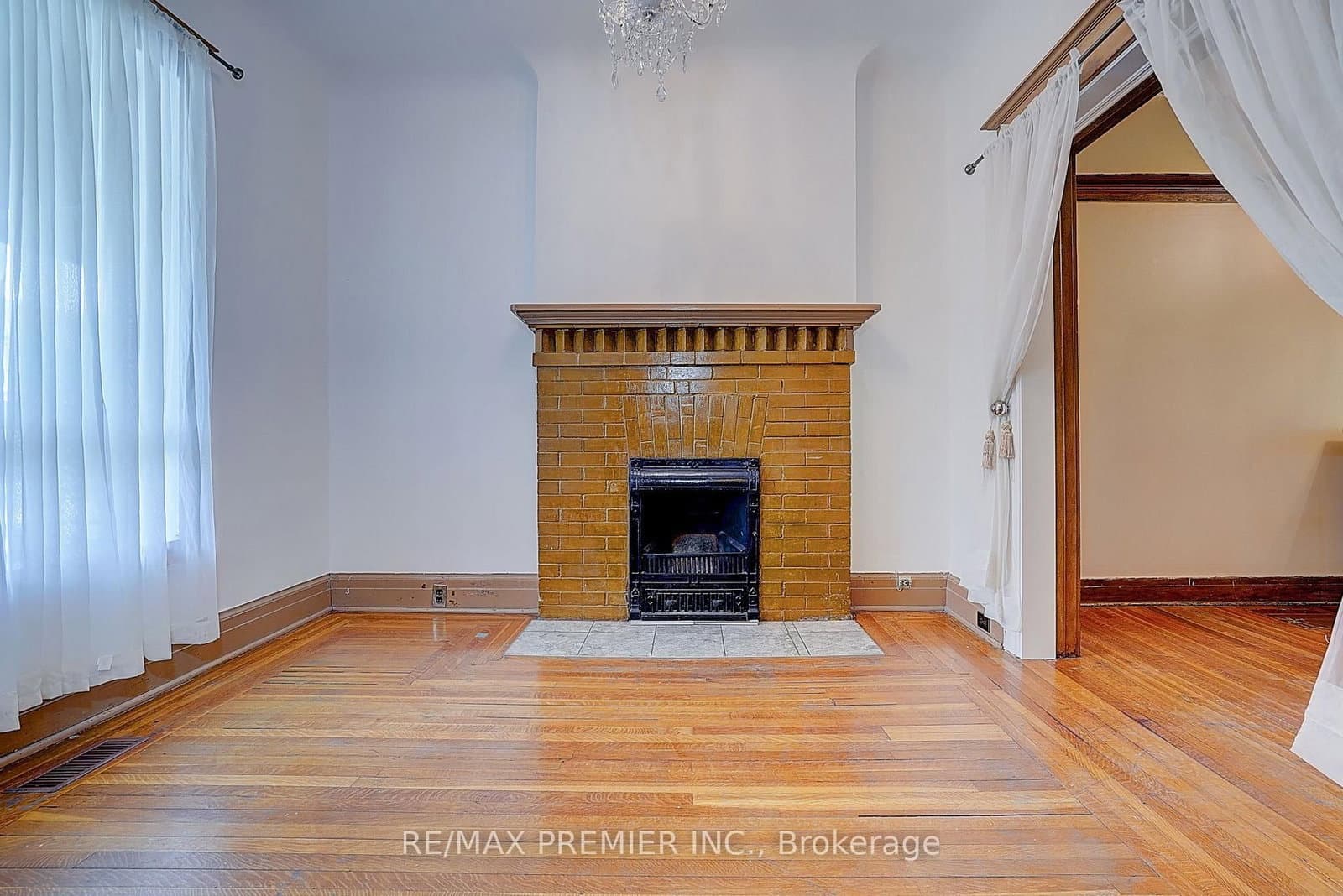 72 Symington Avenue thumbnail 21