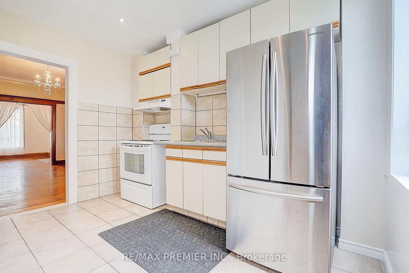72 Symington Avenue thumbnail 29