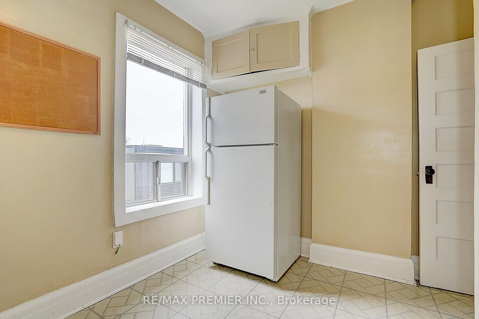 72 Symington Avenue thumbnail 34